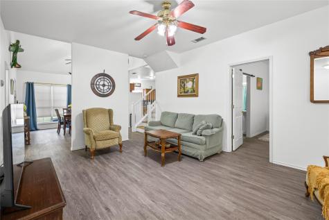 301 Buckeye Trail La Grange TX 78945