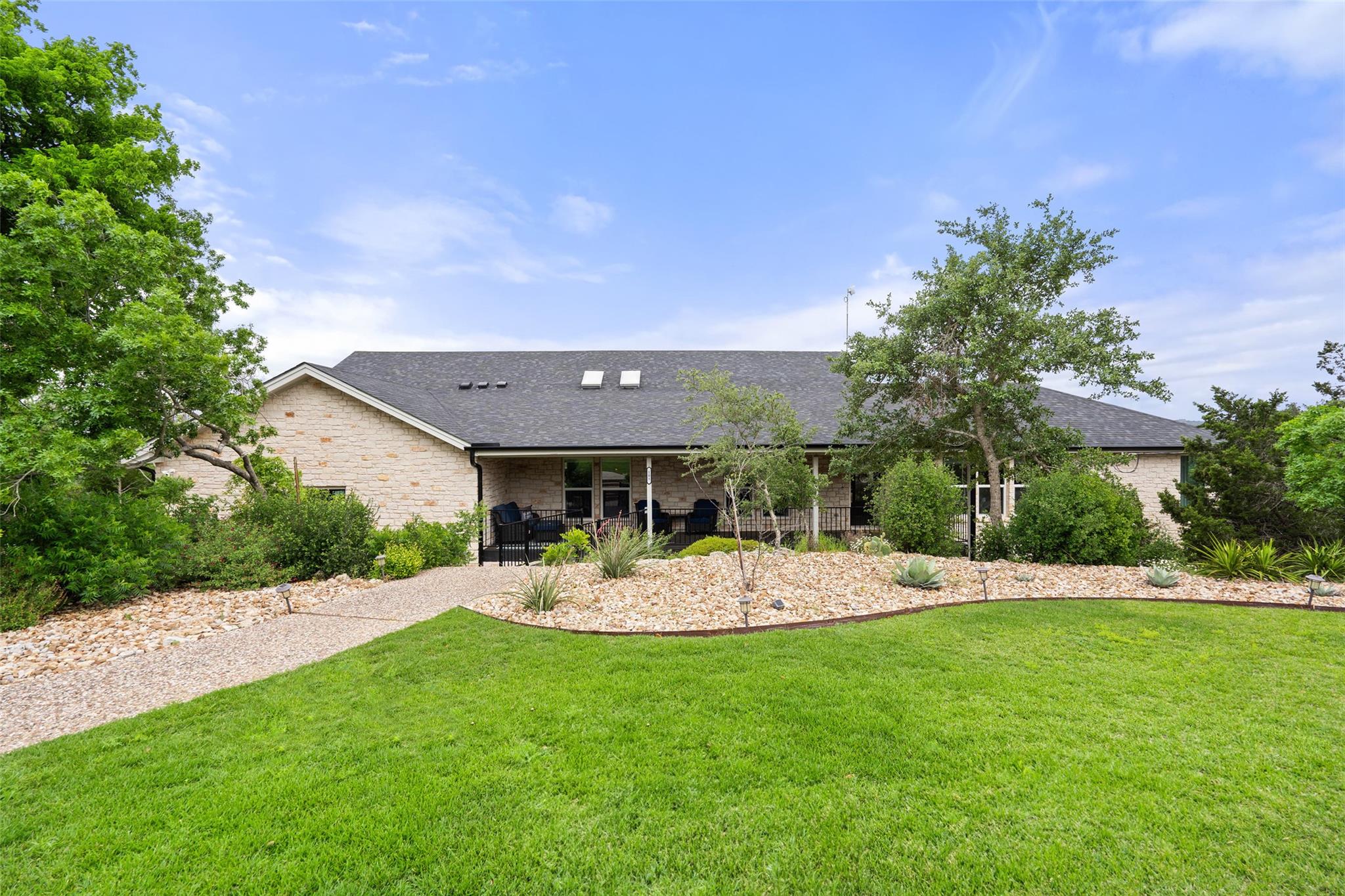 105 Stonegate Lane Dripping Springs TX 78620