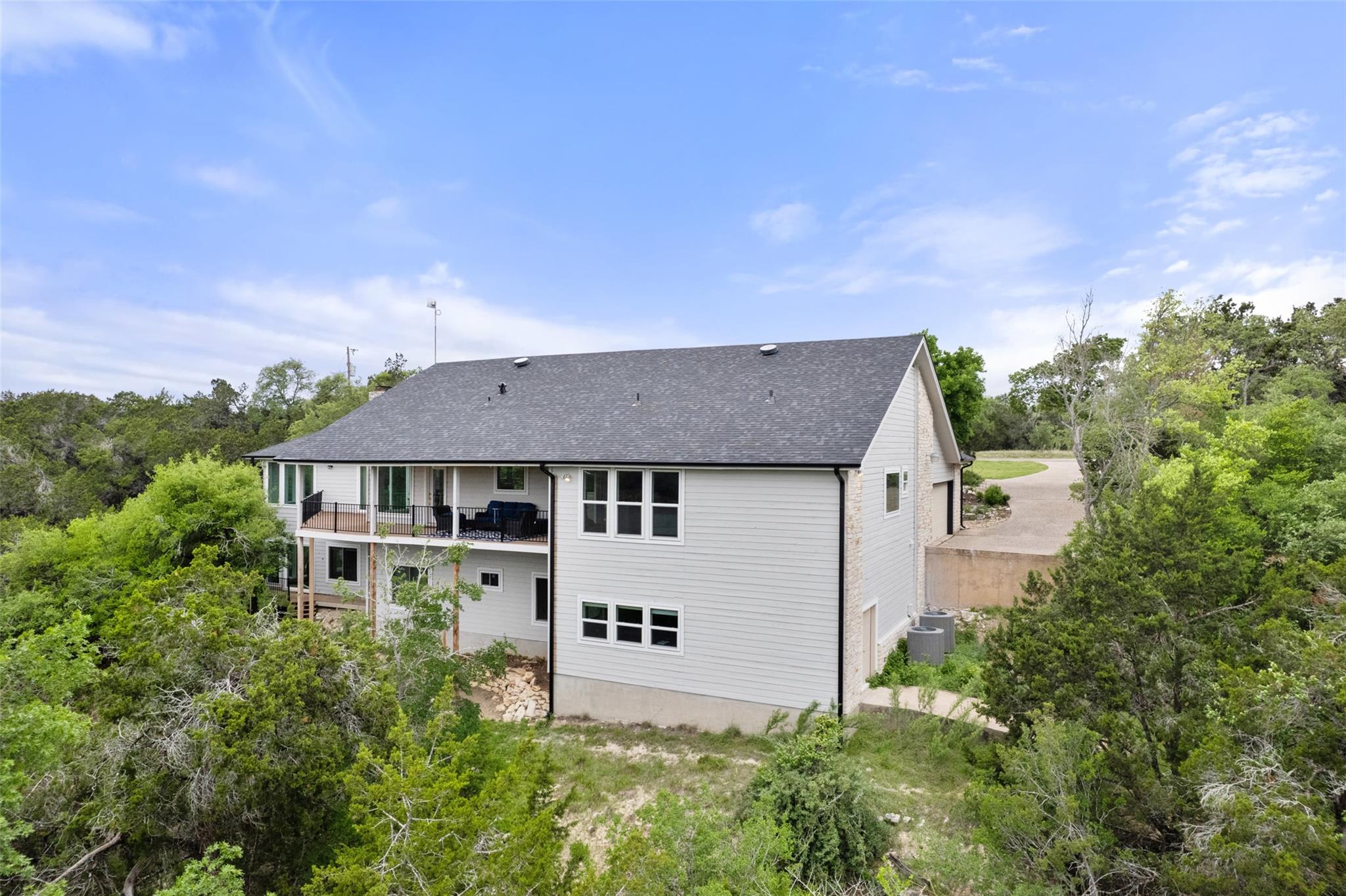105 Stonegate Lane Dripping Springs TX 78620