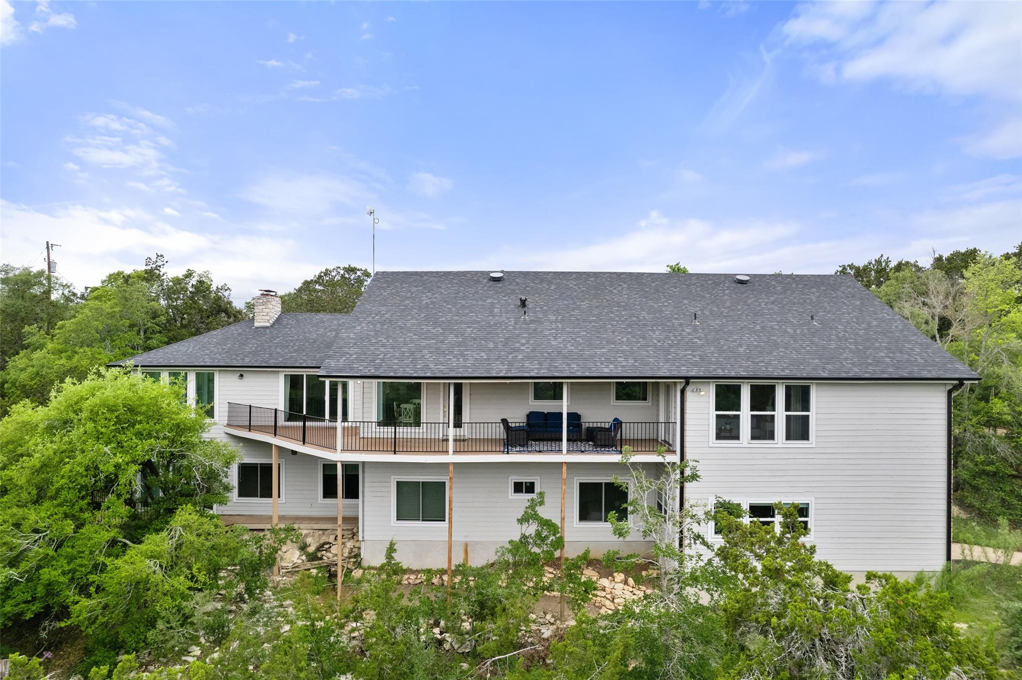 105 Stonegate Lane Dripping Springs TX 78620
