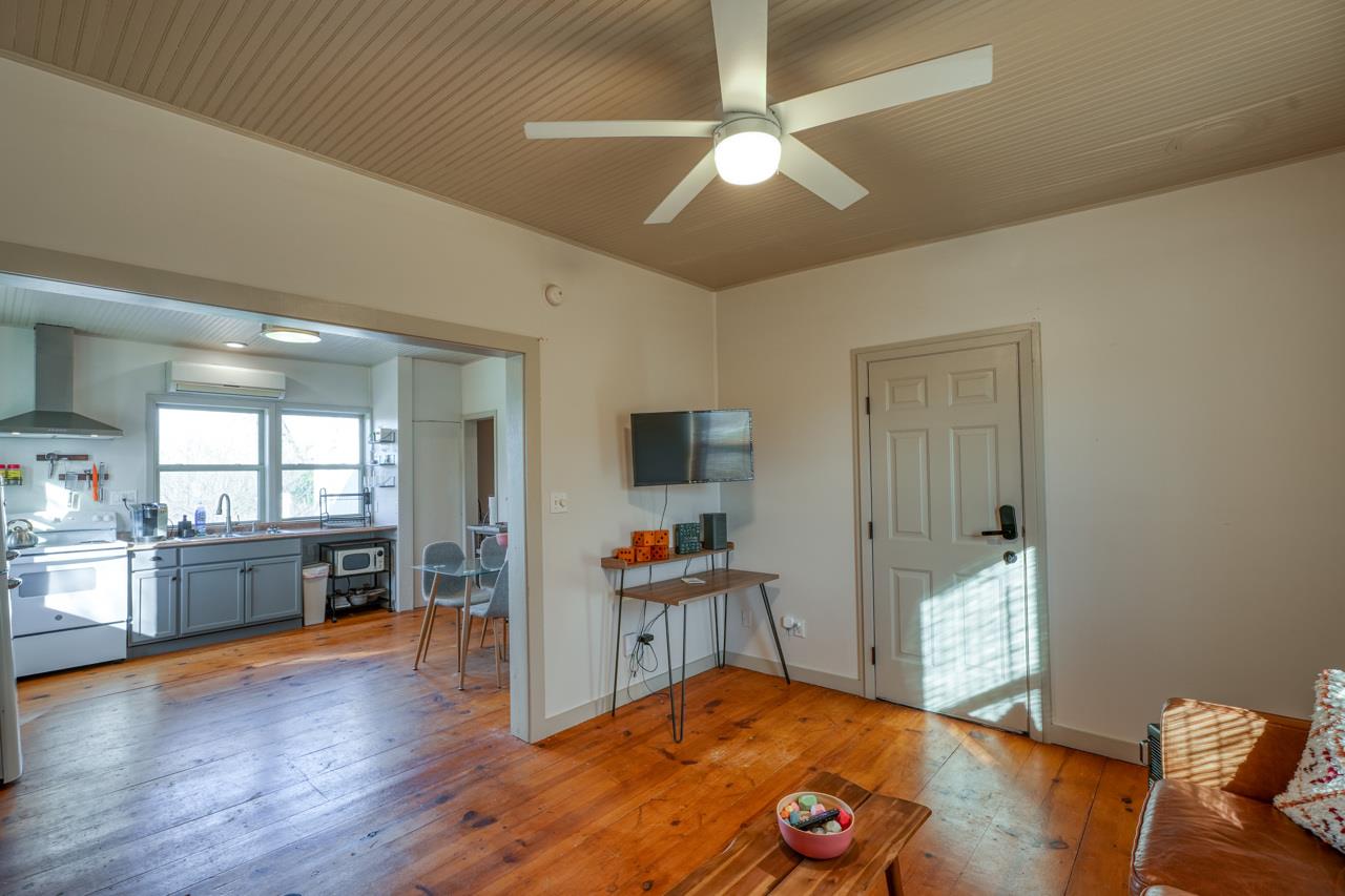 305 W Tarrant Street Llano TX 78643