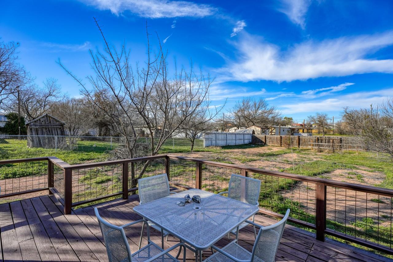 305 W Tarrant Street Llano TX 78643
