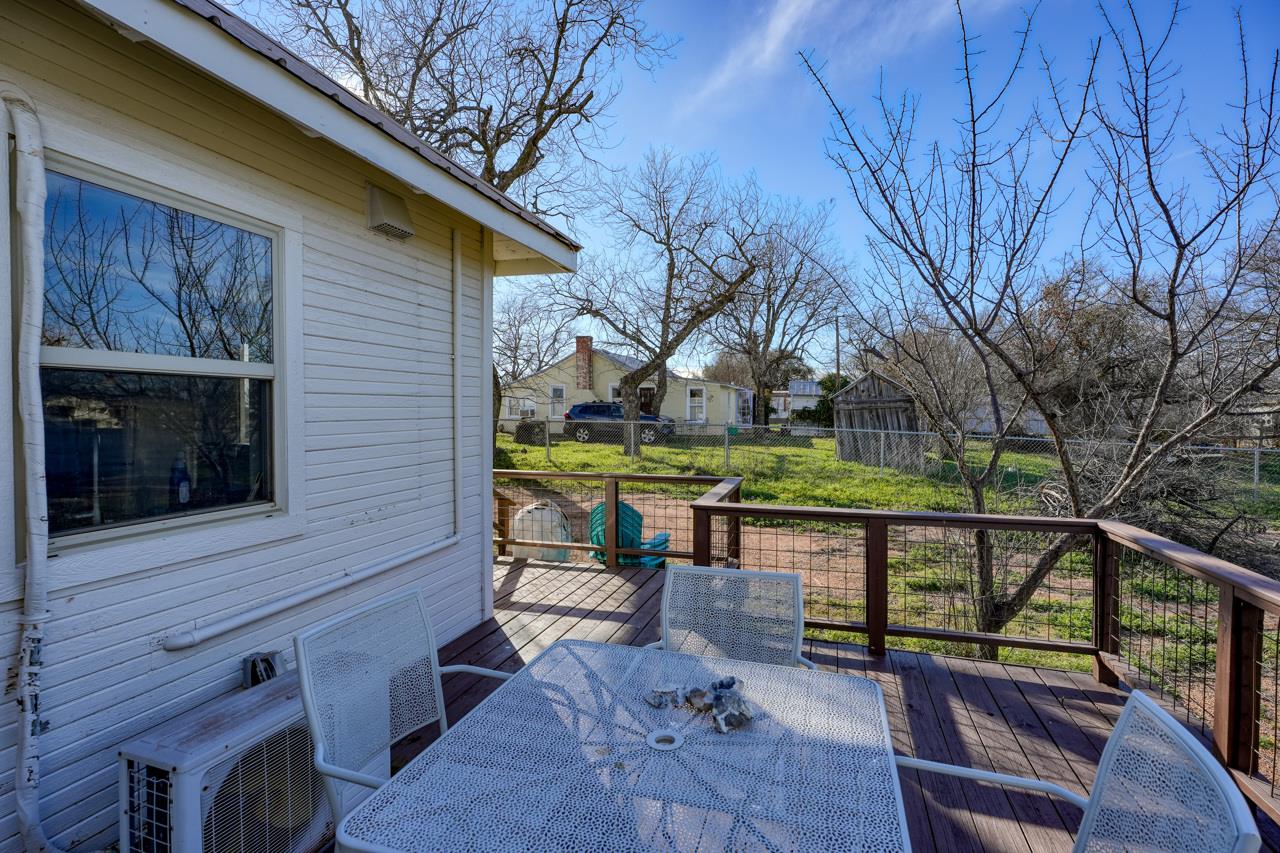 305 W Tarrant Street Llano TX 78643