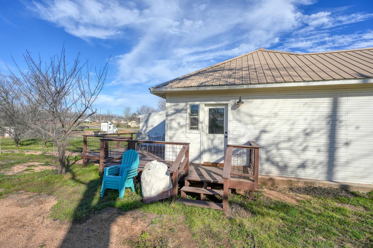 305 W Tarrant Street Llano TX 78643