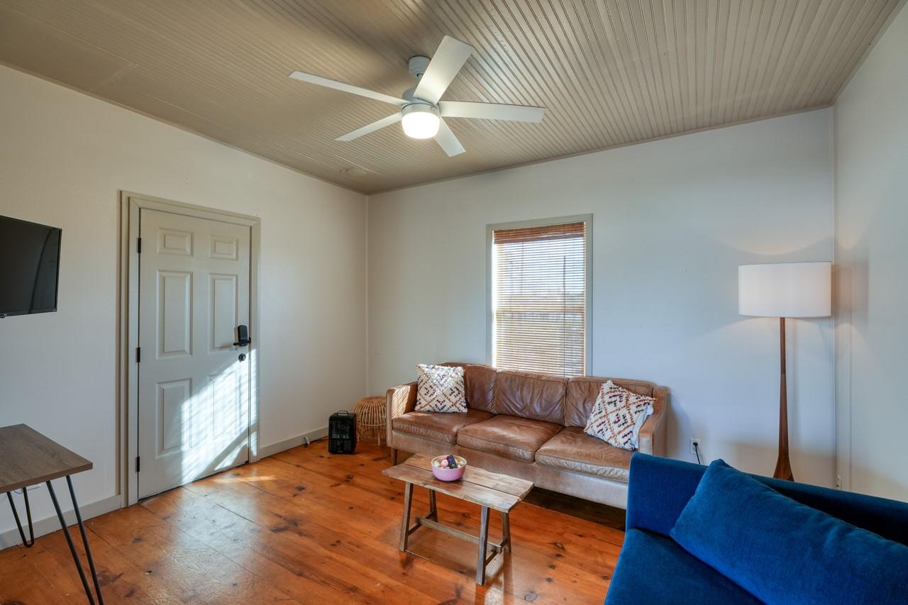 305 W Tarrant Street Llano TX 78643