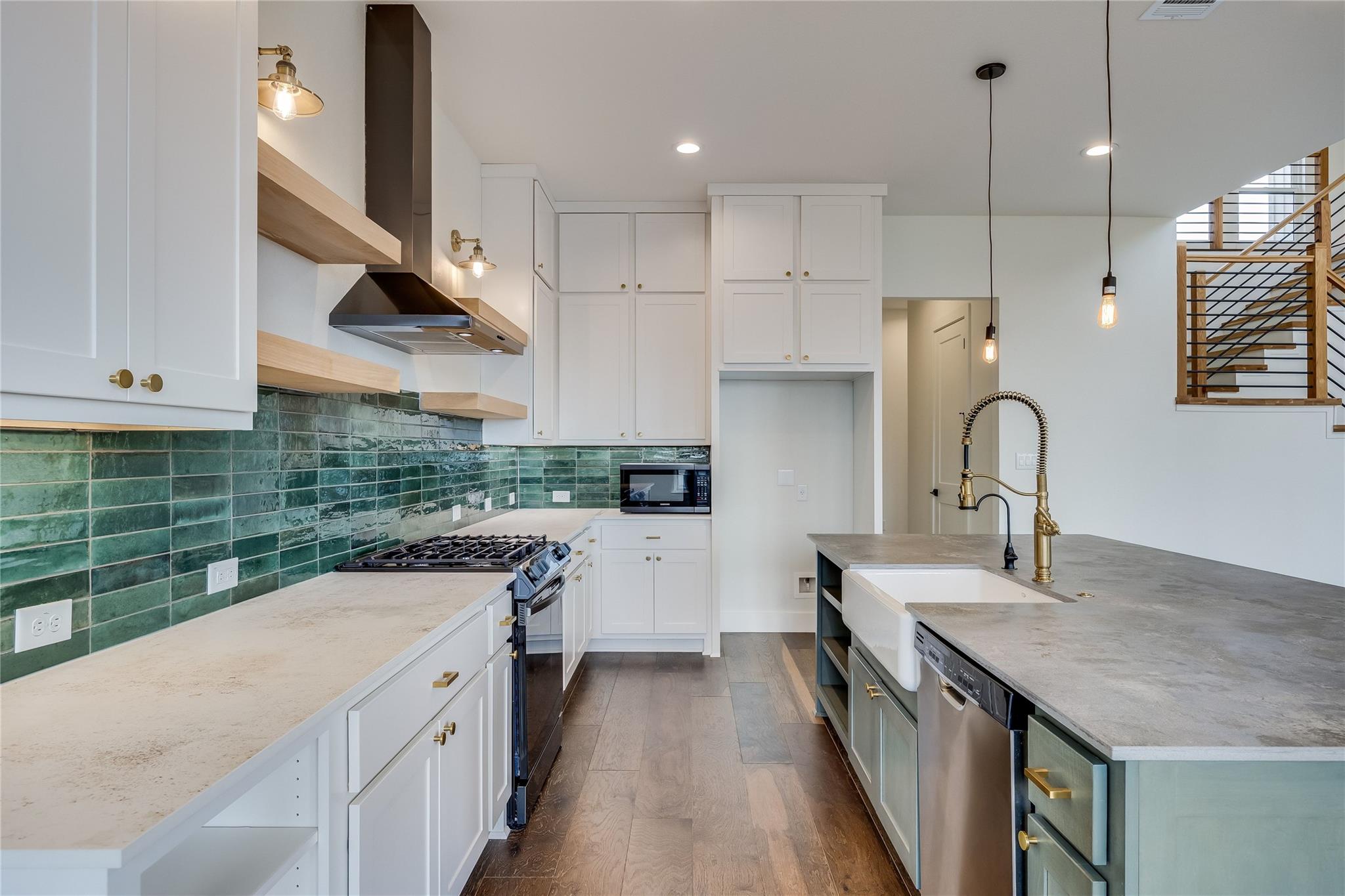 288 Smoke Tree Circle Dripping Springs TX 78620