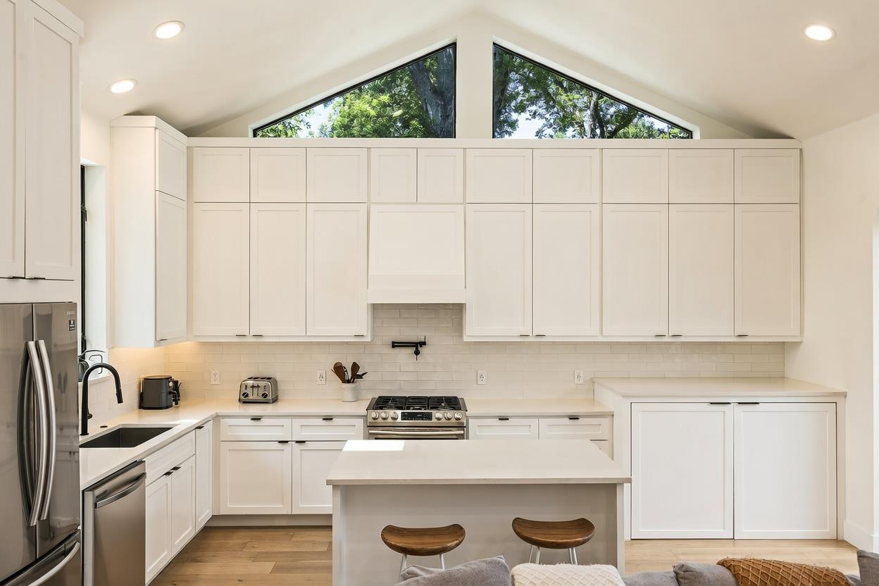 2216 Lindell Avenue Austin TX 78704