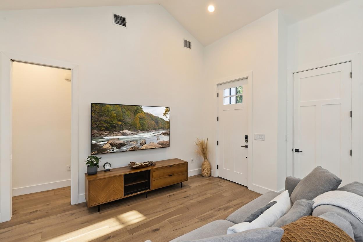 2216 Lindell Avenue Austin TX 78704
