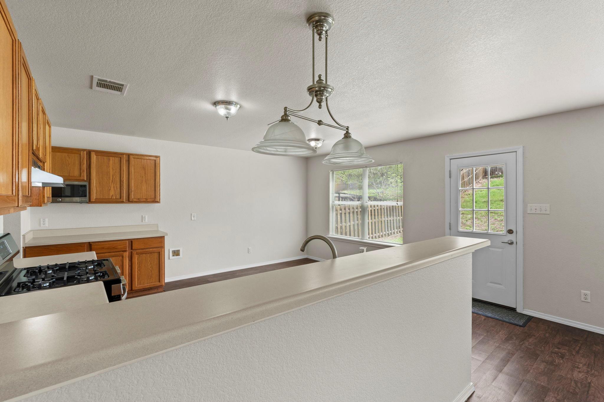 208 Dandelion Loop Kyle TX 78640