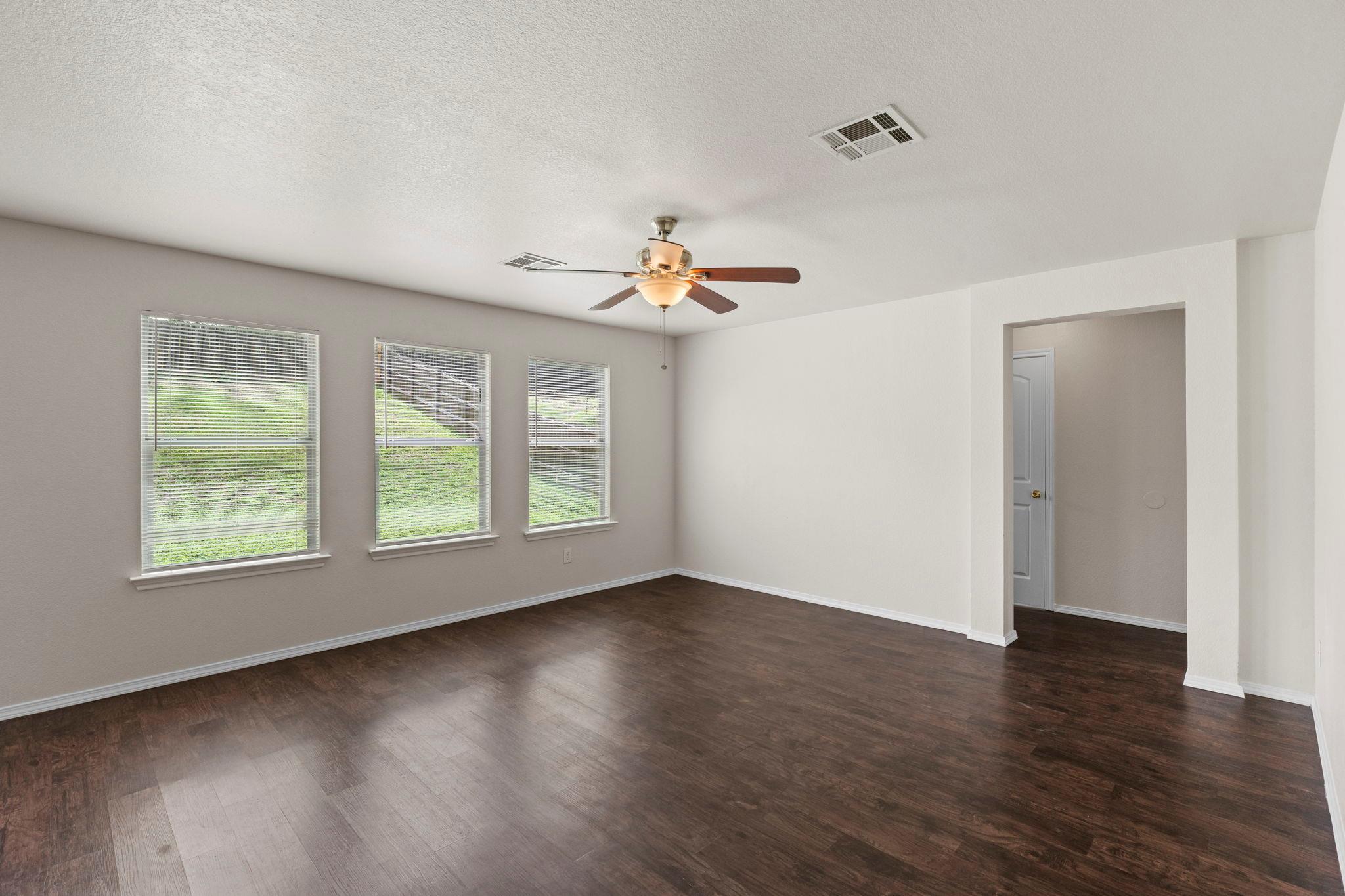 208 Dandelion Loop Kyle TX 78640