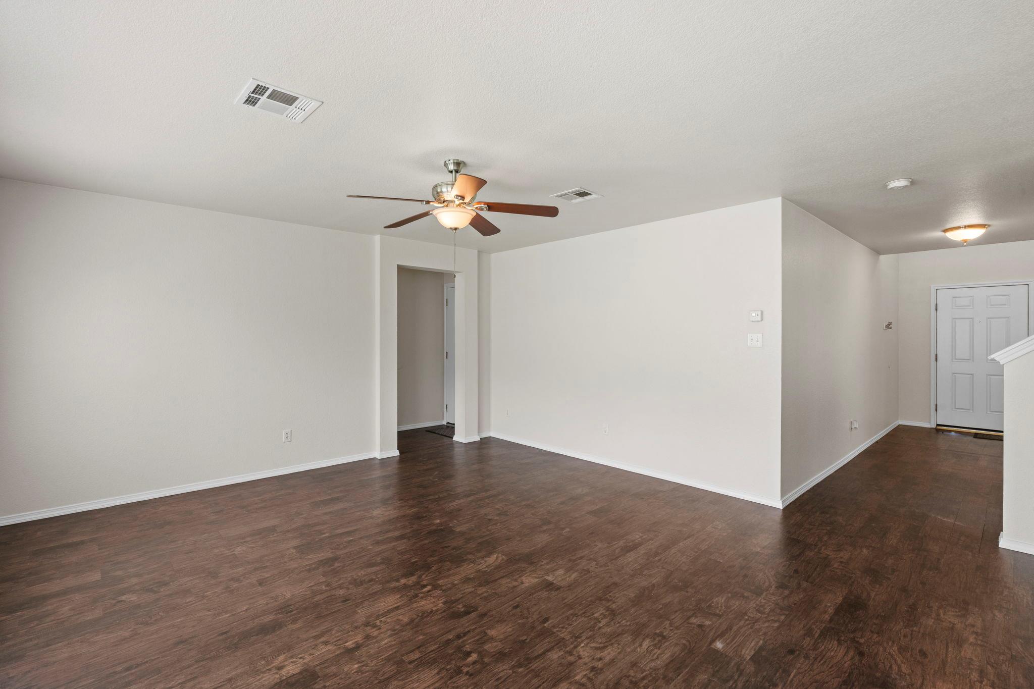 208 Dandelion Loop Kyle TX 78640