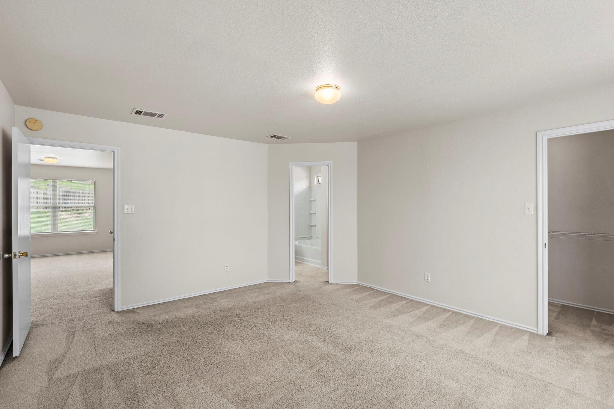 208 Dandelion Loop Kyle TX 78640