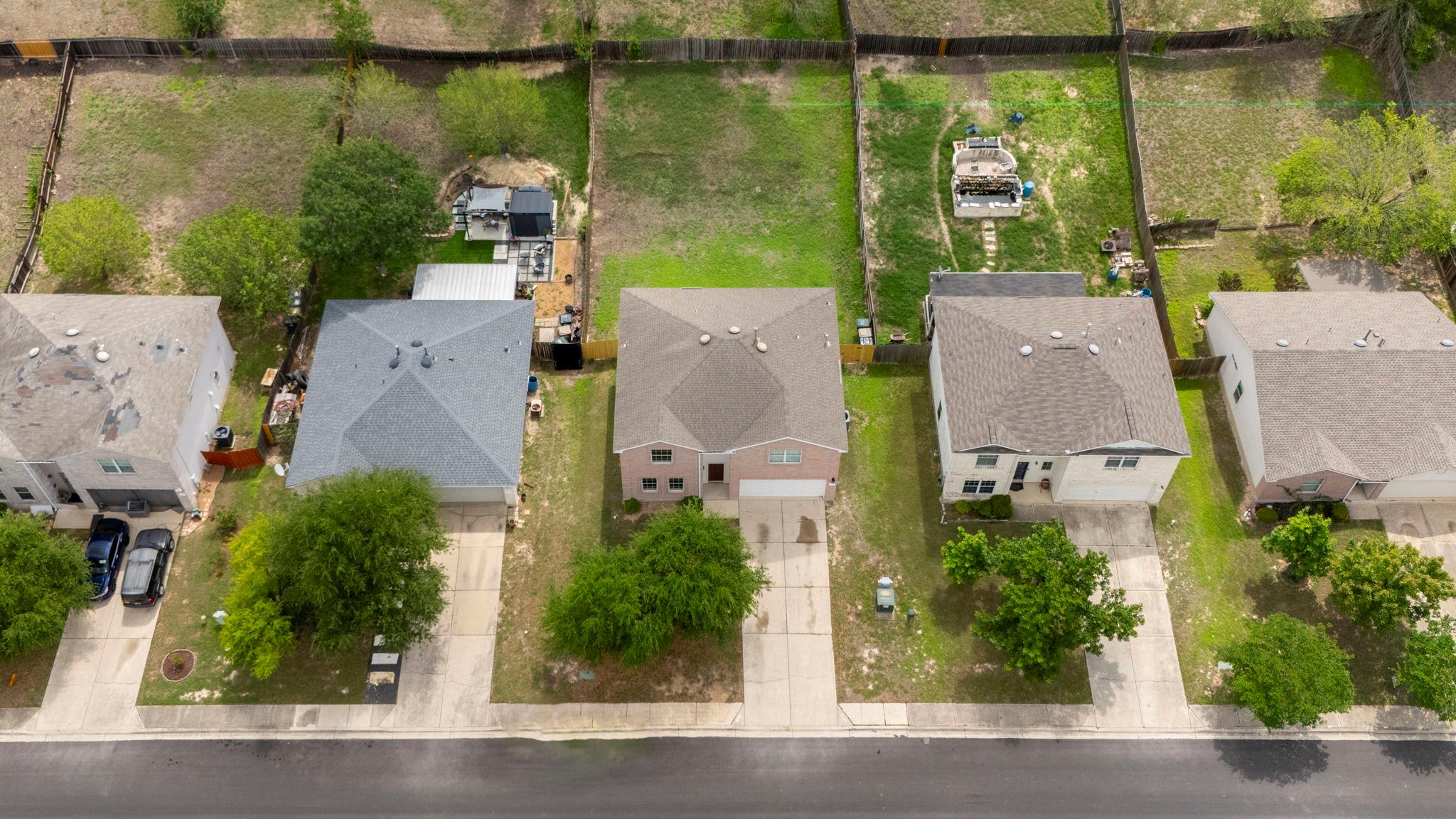 208 Dandelion Loop Kyle TX 78640