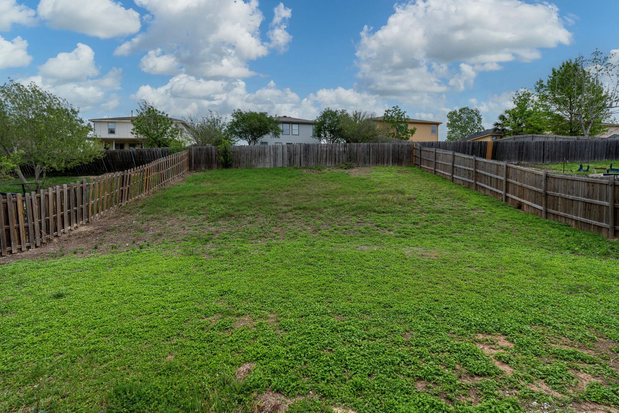 208 Dandelion Loop Kyle TX 78640