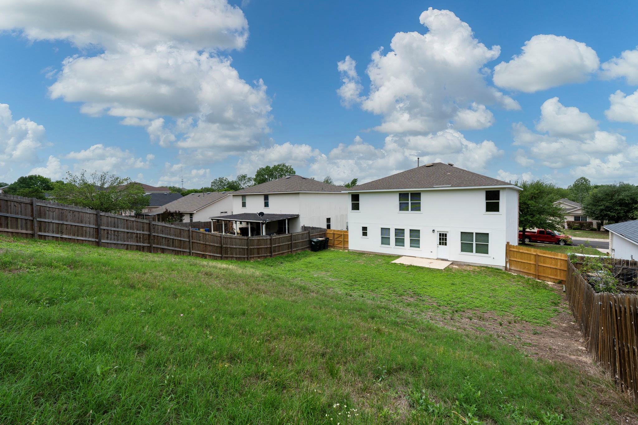 208 Dandelion Loop Kyle TX 78640