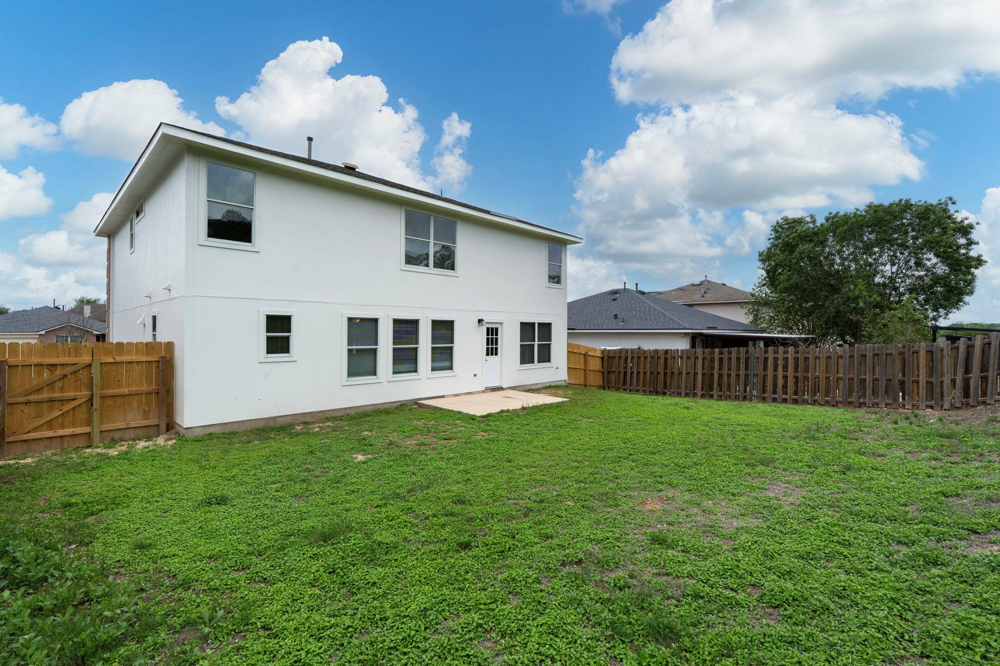 208 Dandelion Loop Kyle TX 78640