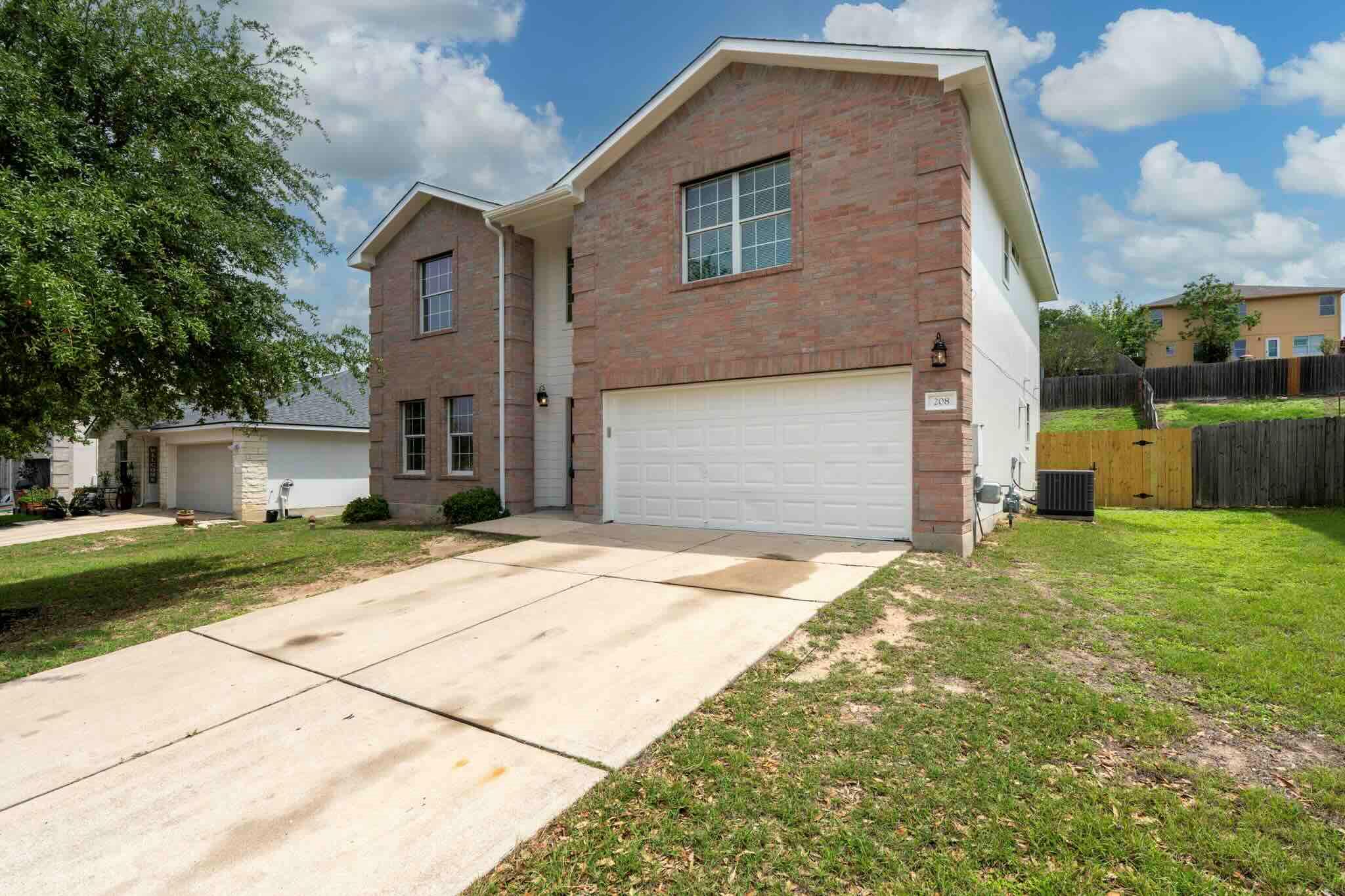 208 Dandelion Loop Kyle TX 78640
