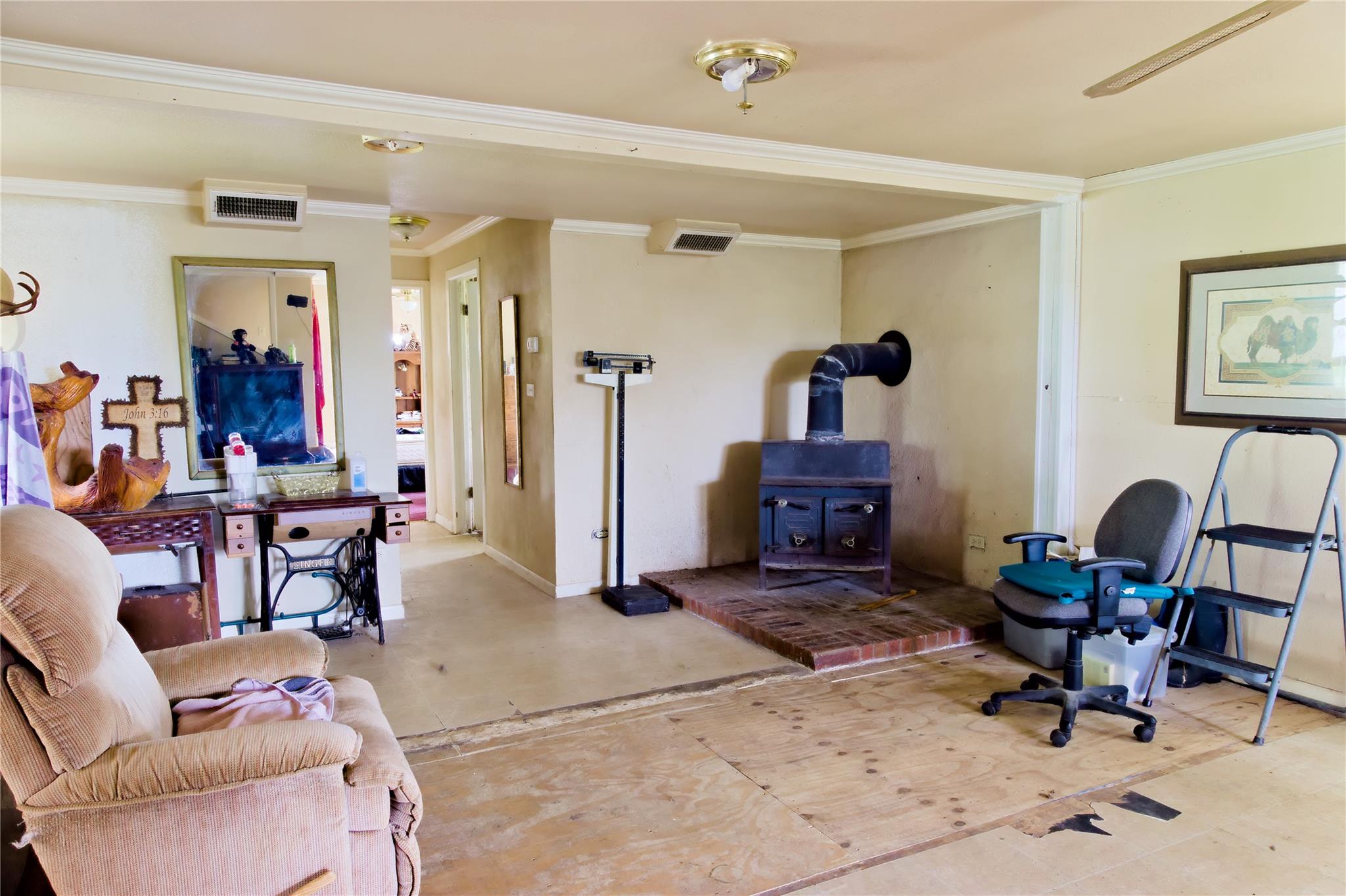 109 Wayside Drive Elgin TX 78621
