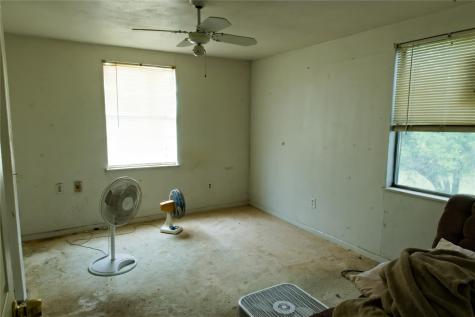 109 Wayside Drive Elgin TX 78621