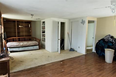 109 Wayside Drive Elgin TX 78621
