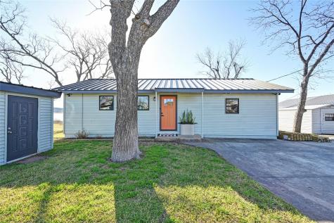 611 Lakeshore Loop Tow TX 78672