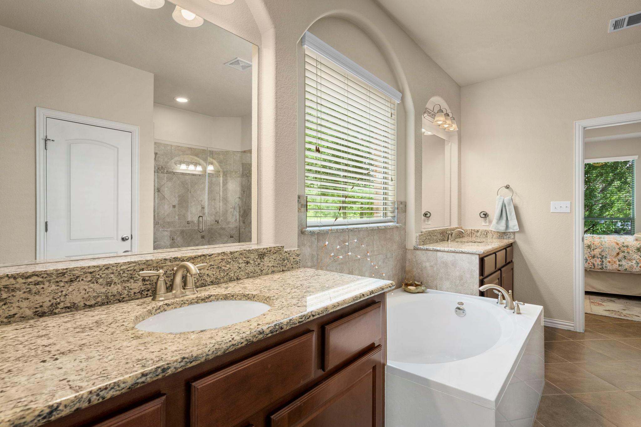 2124 Turtle Mountain Bend Austin TX 78748