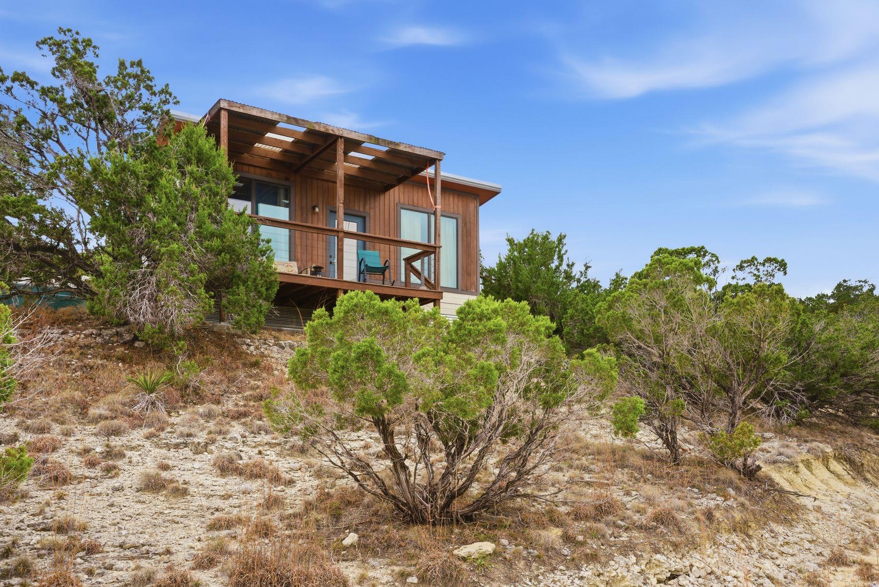 530 Pioneer Trail Dripping Springs TX 78620