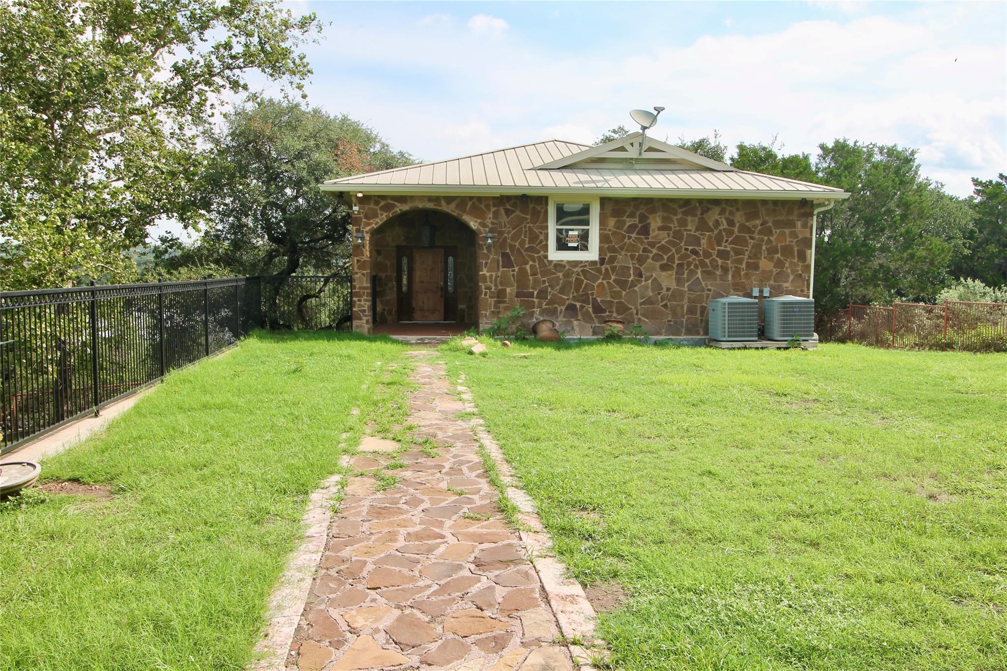 20700 E Lakeshore Drive Spicewood TX 78669