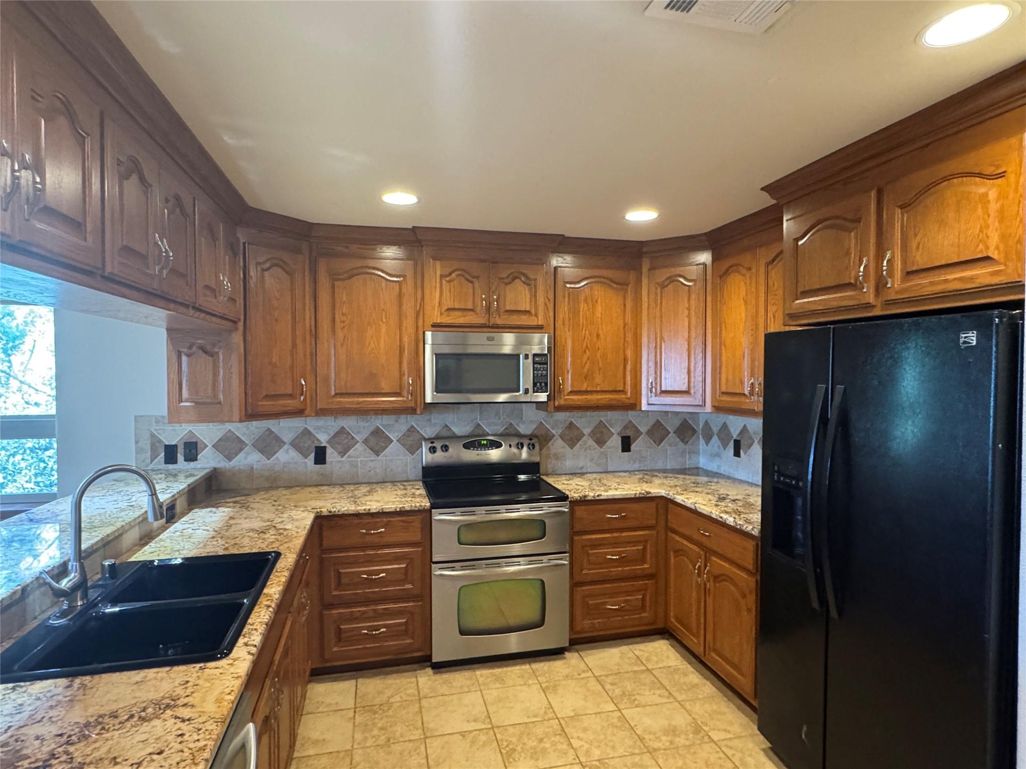 20700 E Lakeshore Drive Spicewood TX 78669