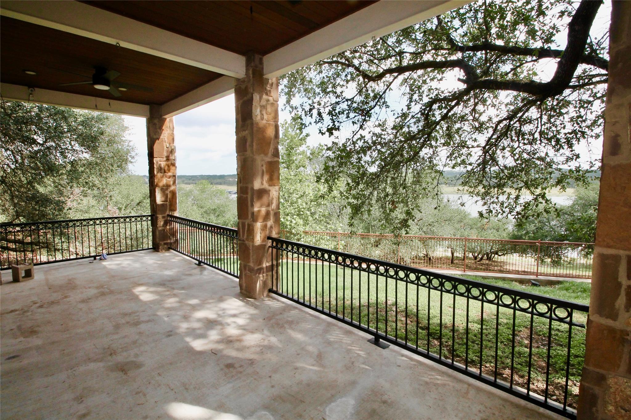 20700 E Lakeshore Drive Spicewood TX 78669