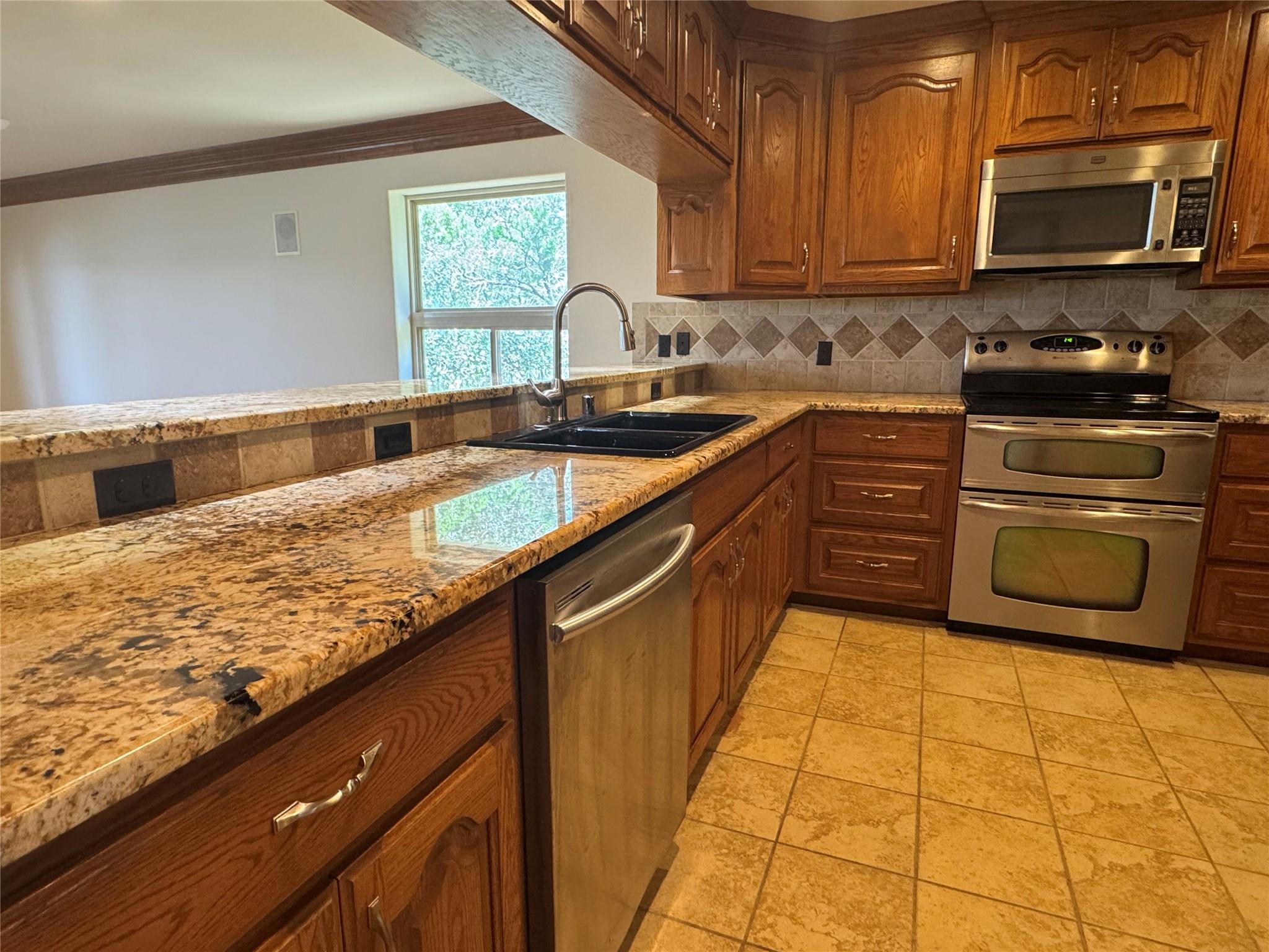 20700 E Lakeshore Drive Spicewood TX 78669