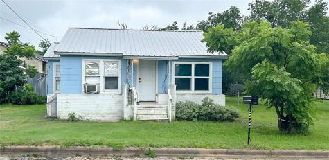 540 W Hempstead Street Giddings TX 78942