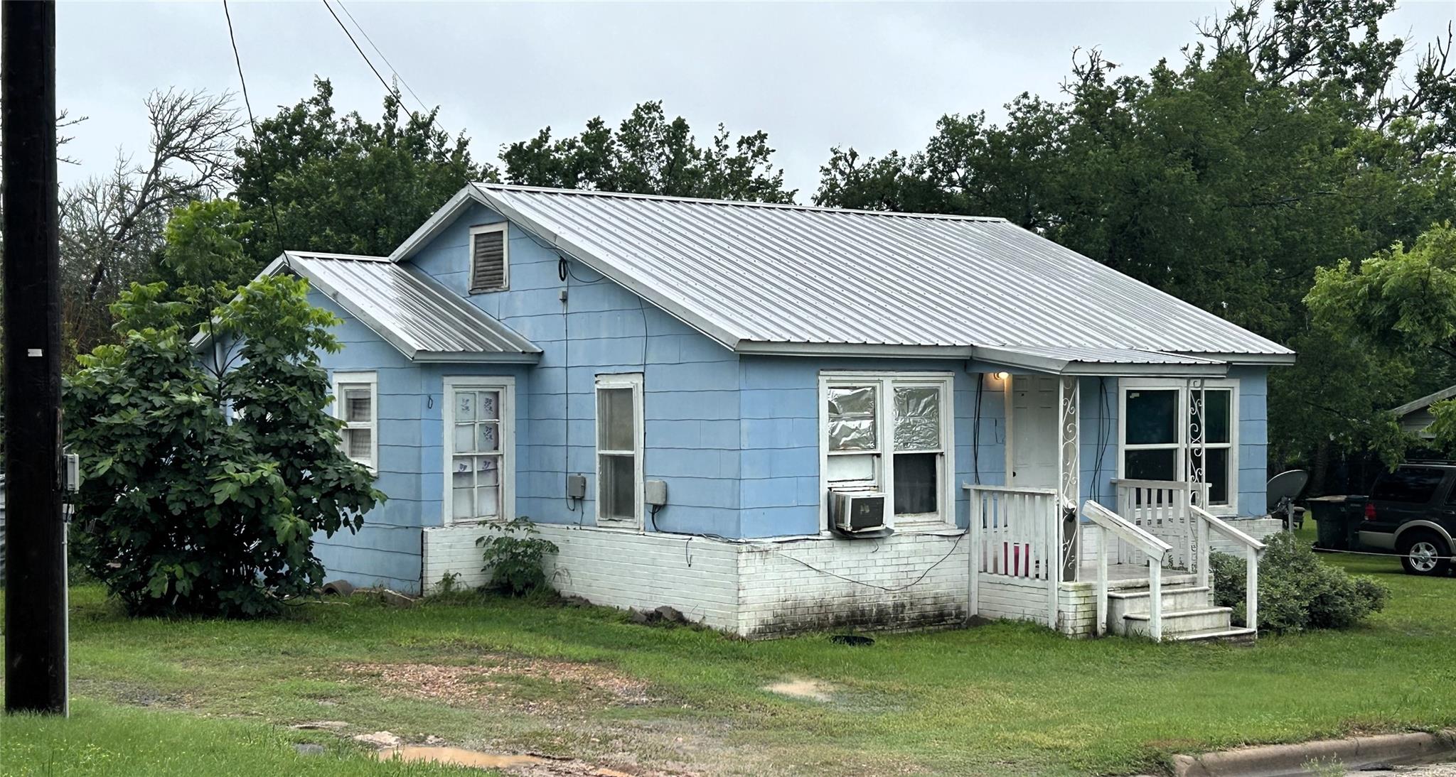 540 W Hempstead Street Giddings TX 78942