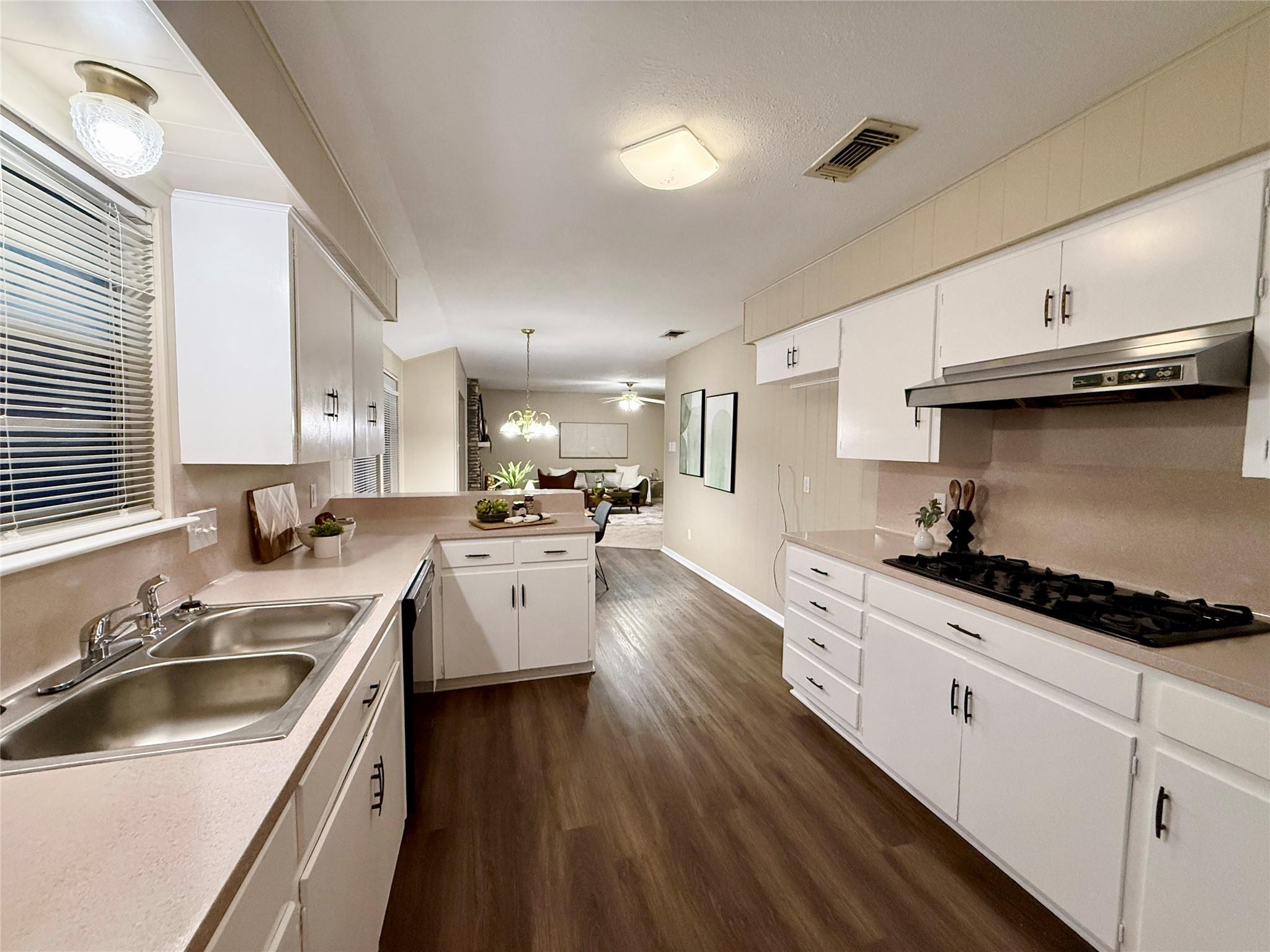 1000 Hollybluff Street Austin TX 78753