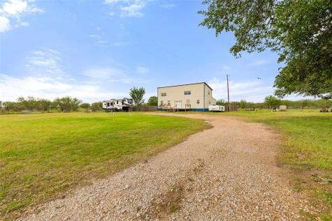 3210 County Road 226 Giddings TX 78942