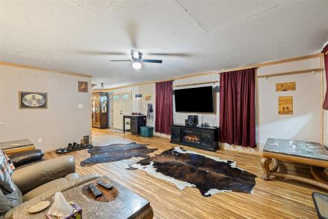3210 County Road 226 Giddings TX 78942