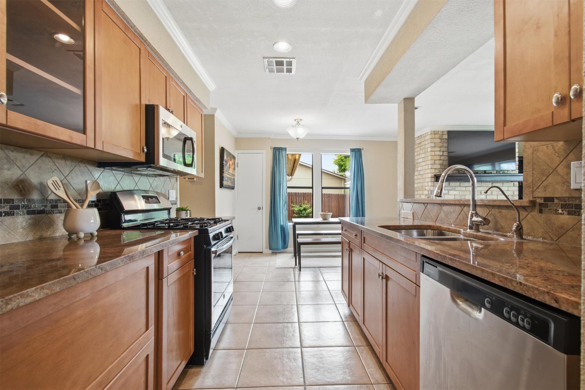 4011 Hillside Drive Round Rock TX 78681
