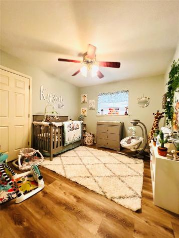 1904 N Hoover Avenue Cameron TX 76520