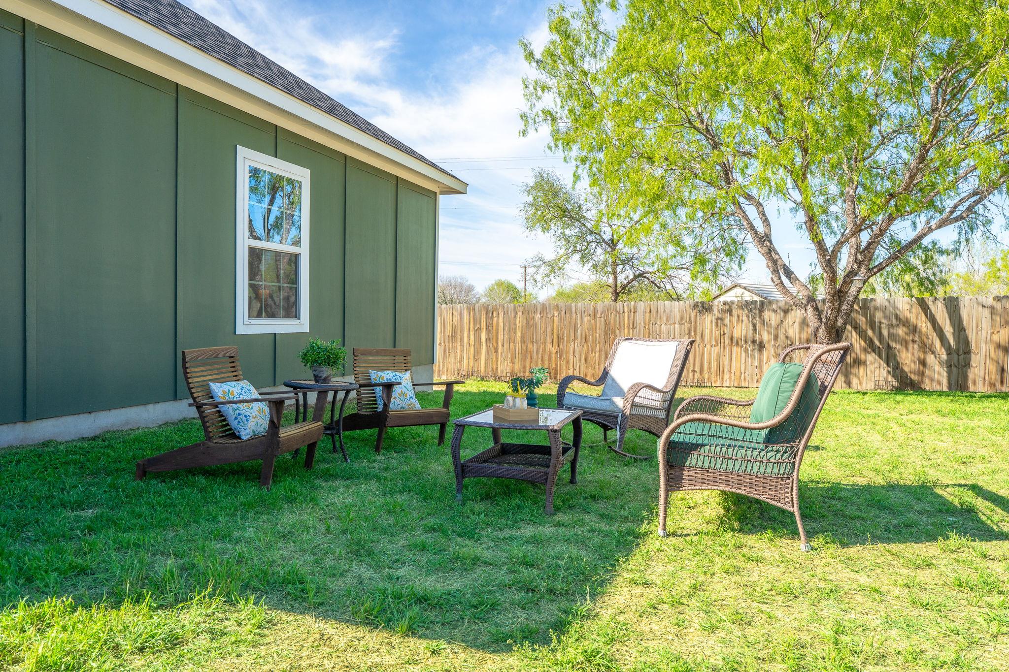224 Spruce Avenue Luling TX 78648