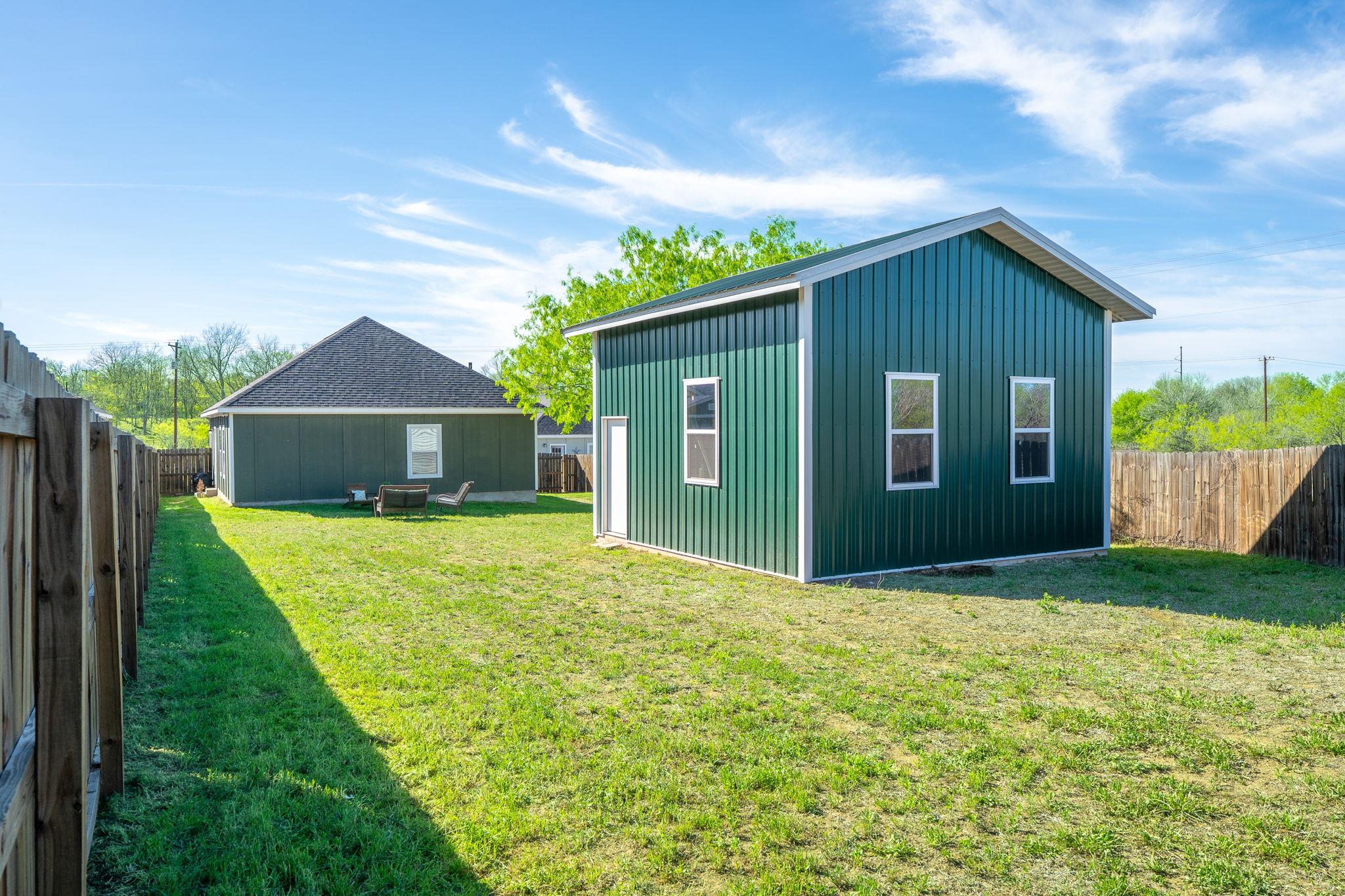 224 Spruce Avenue Luling TX 78648