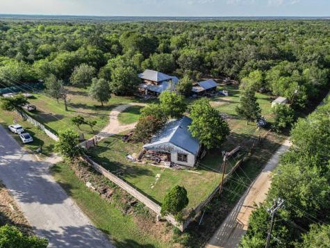 368 Lytton Lane Dale TX 78616