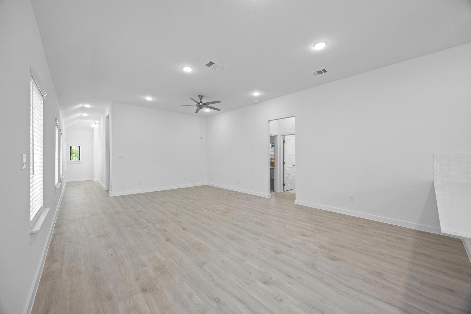 186 Hornet Street Elgin TX 78621