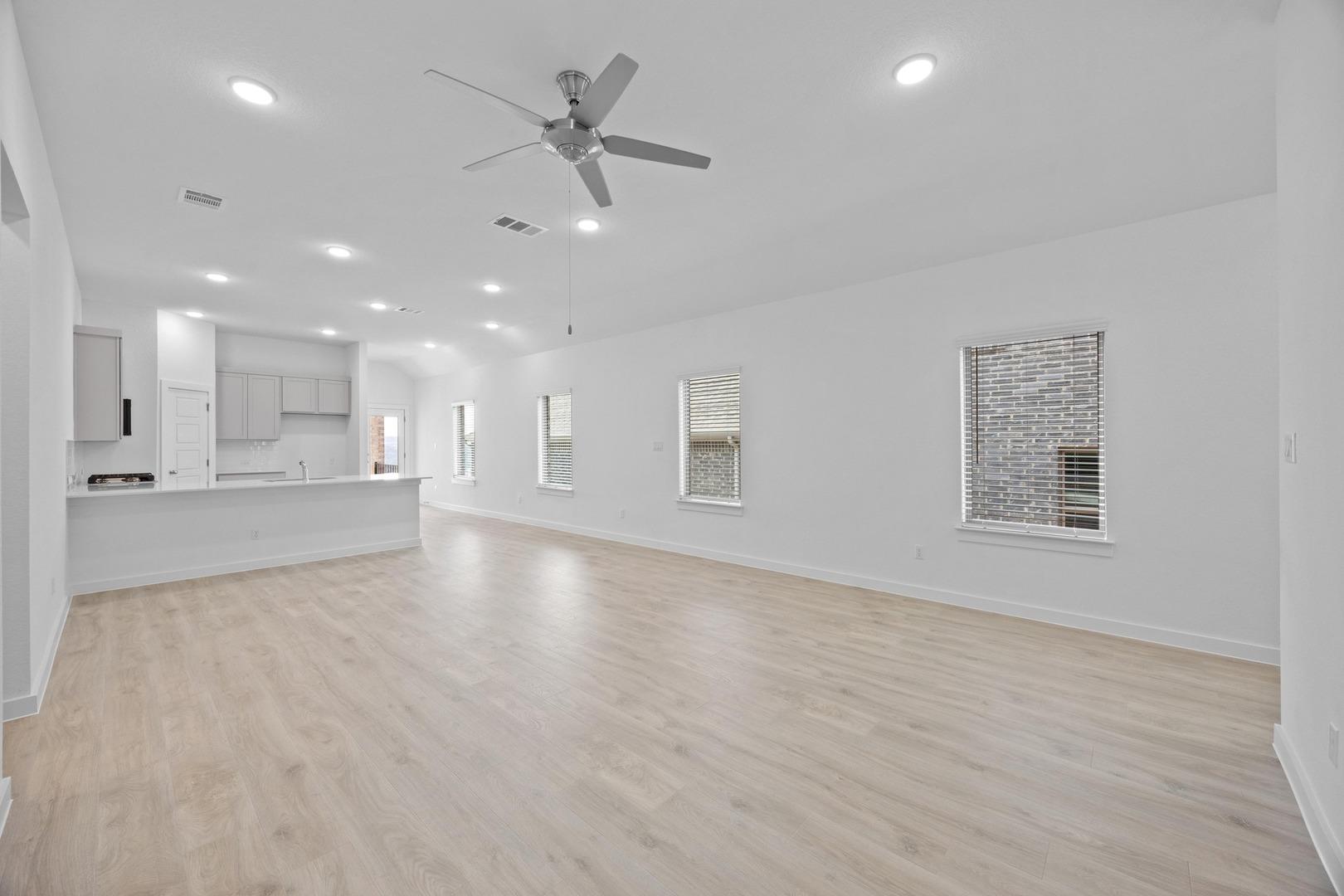186 Hornet Street Elgin TX 78621