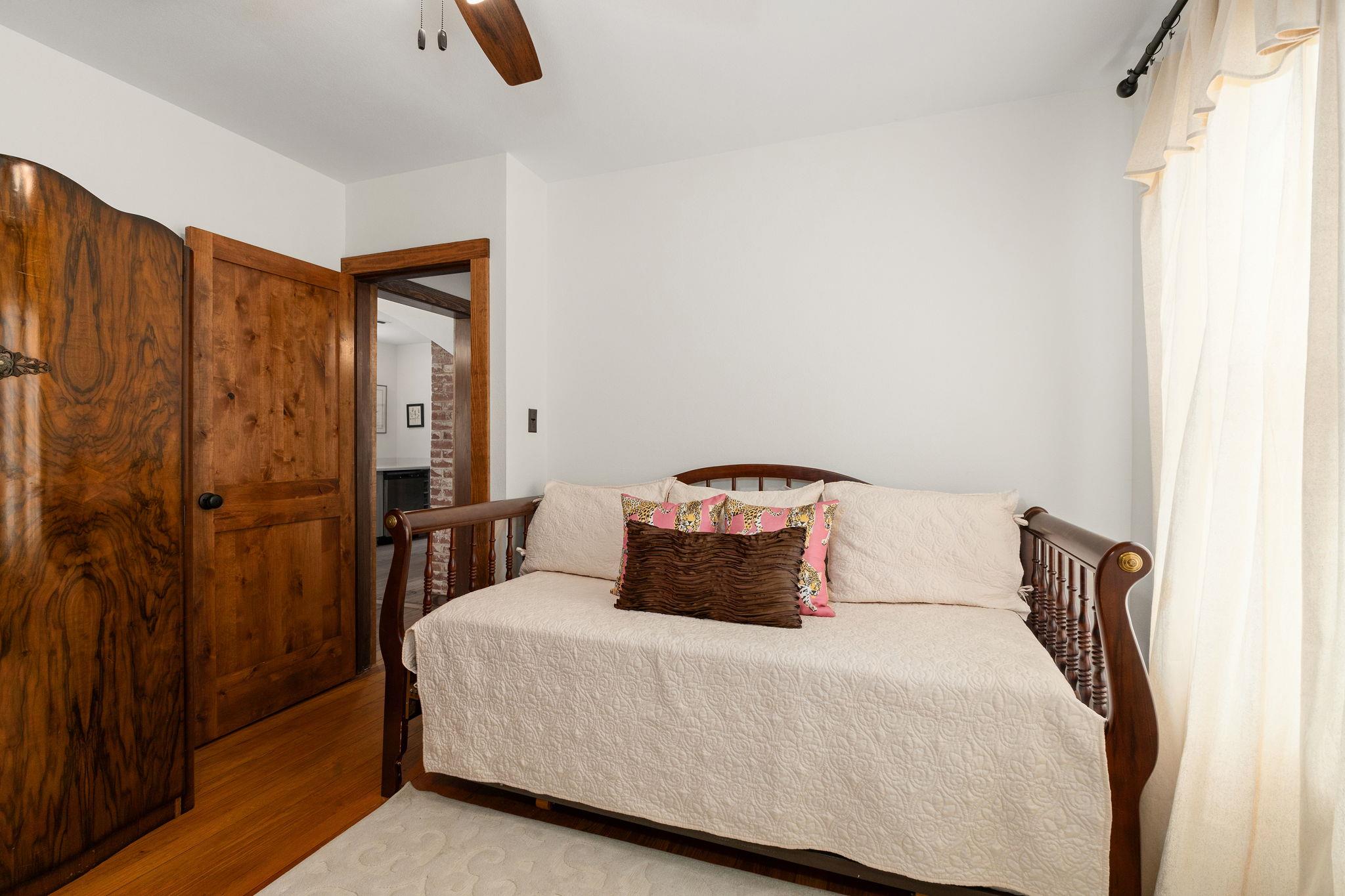 258 N Water Street La Grange TX 78945