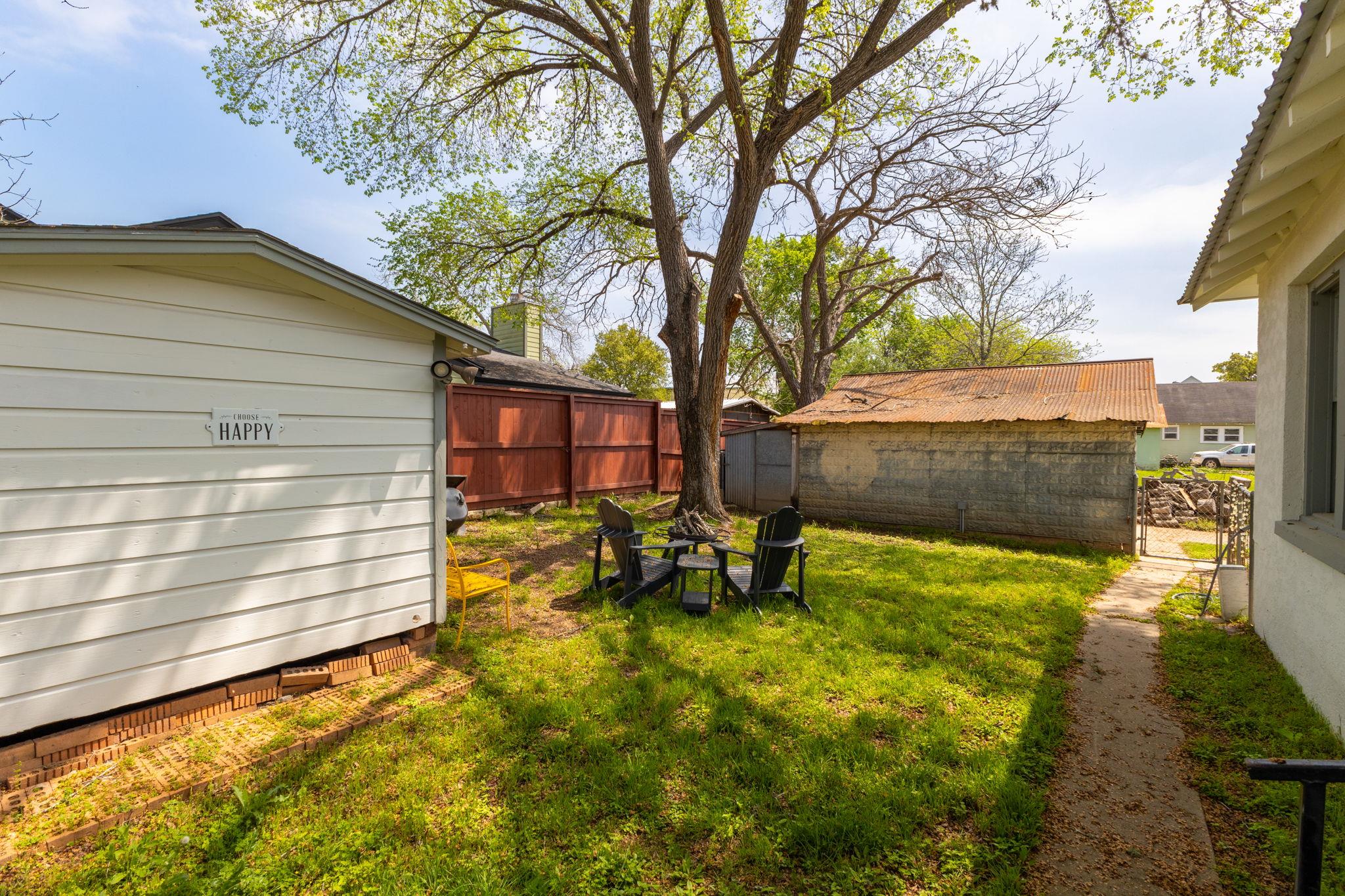 258 N Water Street La Grange TX 78945