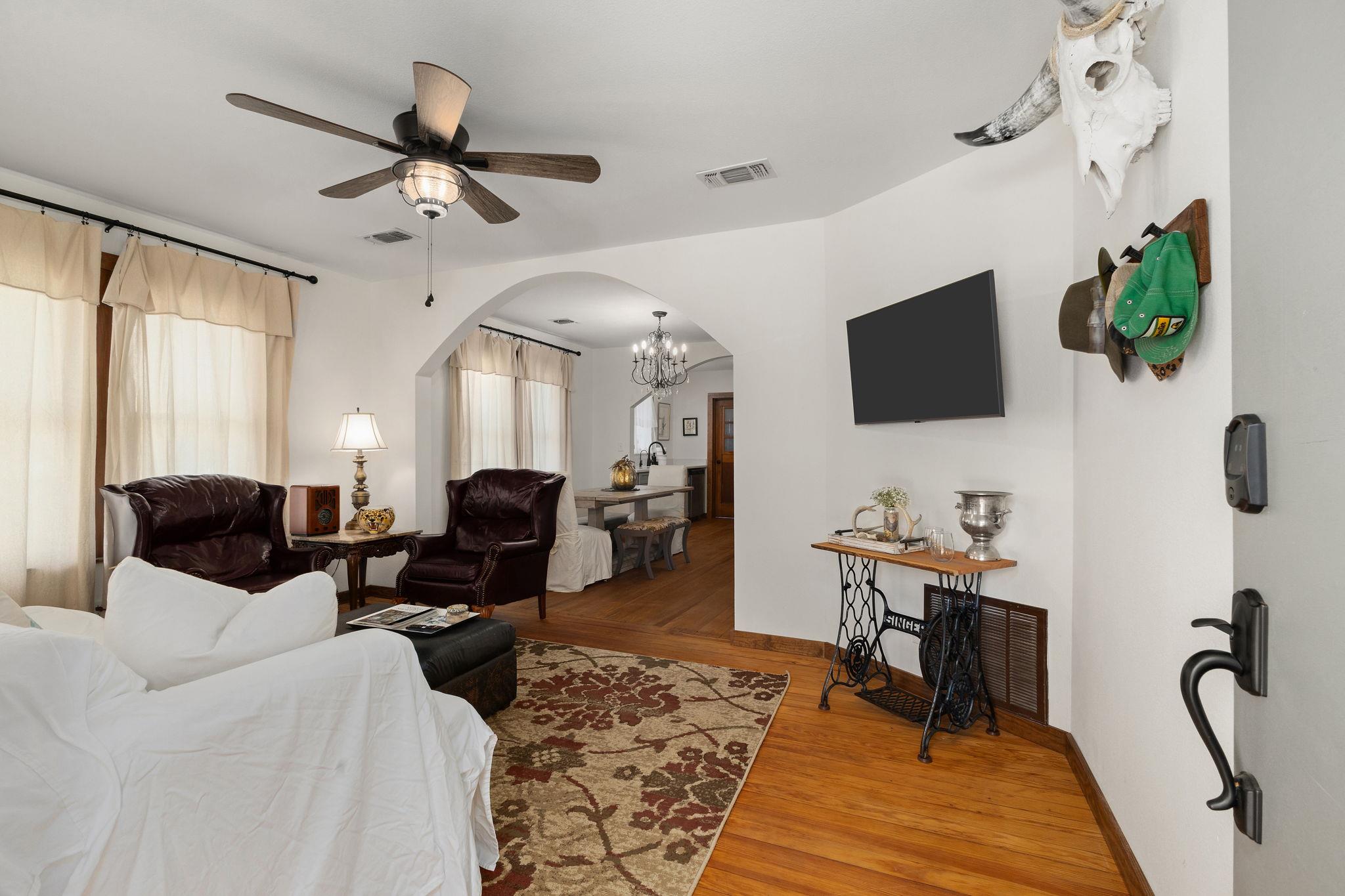 258 N Water Street La Grange TX 78945