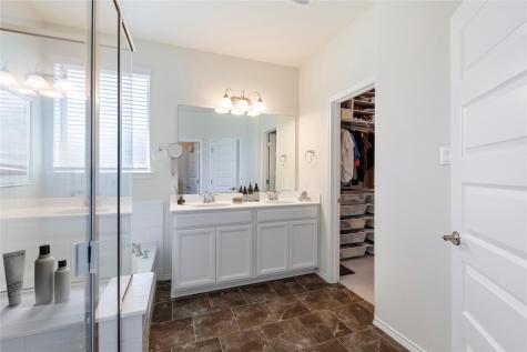 1001 Mccormick Cove Hutto TX 78634