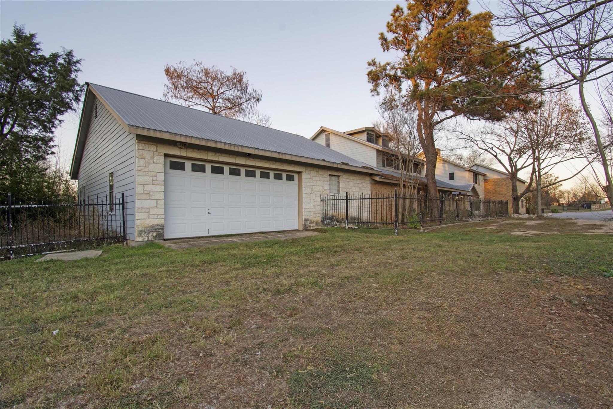 416 Depot Street Elgin TX 78621