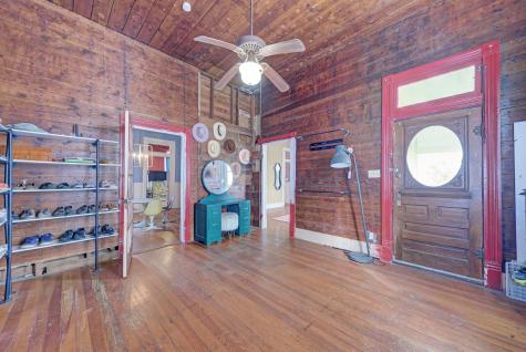 308 N Broad Street Coupland TX 78615