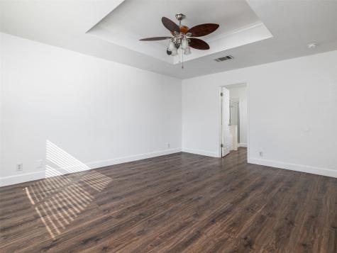 102 Erin Cove Hutto TX 78634